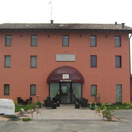 Hotel Hyknusa Reggio Emilia Exterior photo