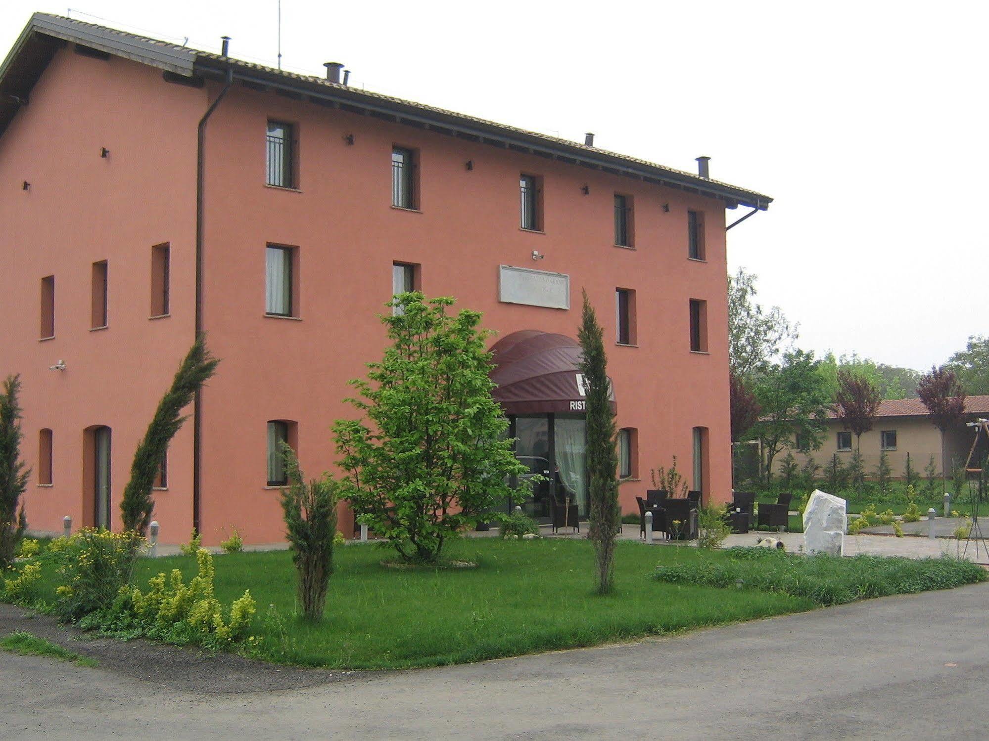 Hotel Hyknusa Reggio Emilia Exterior photo