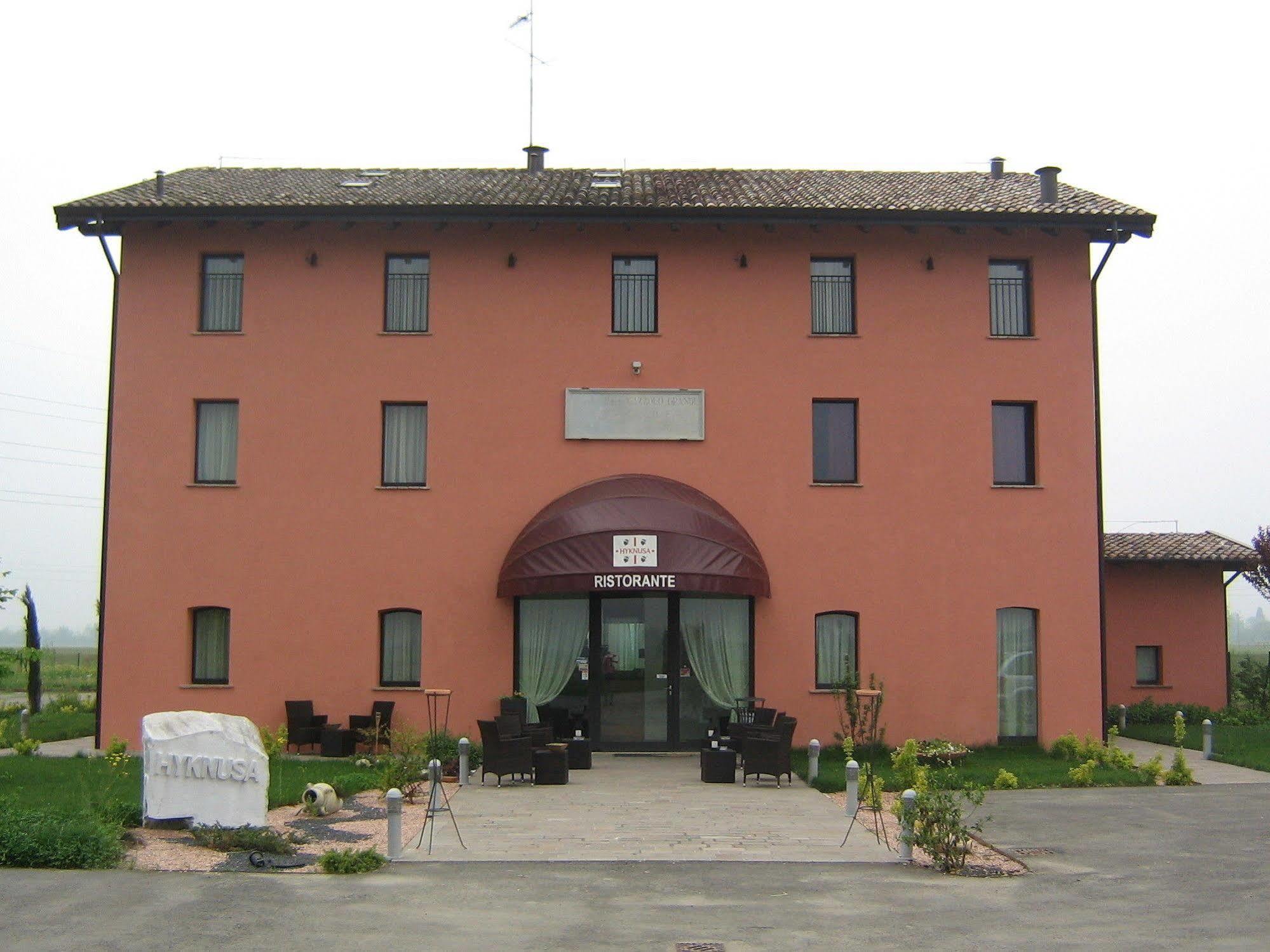 Hotel Hyknusa Reggio Emilia Exterior photo